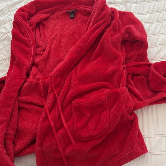 Victoria's Secret Logo Short Fleece Soft Cozy Robe Size XS/S Vibrant Red Robe - Picture 11 of 11